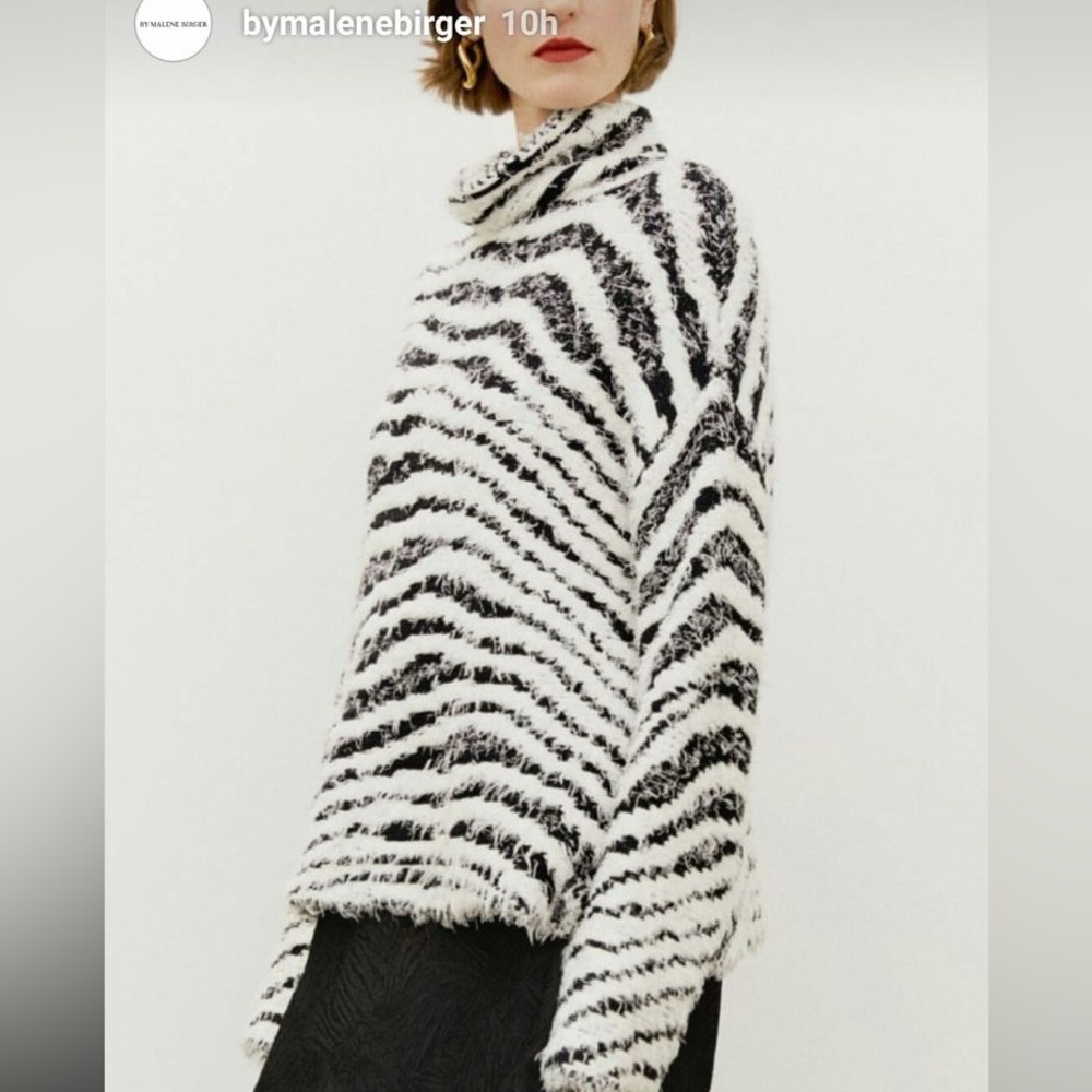 By Malene Birger Dianella Sweater - Picture 12 of 14
